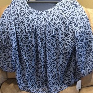 Croft & Barrow Blue and White Geometric Blouse